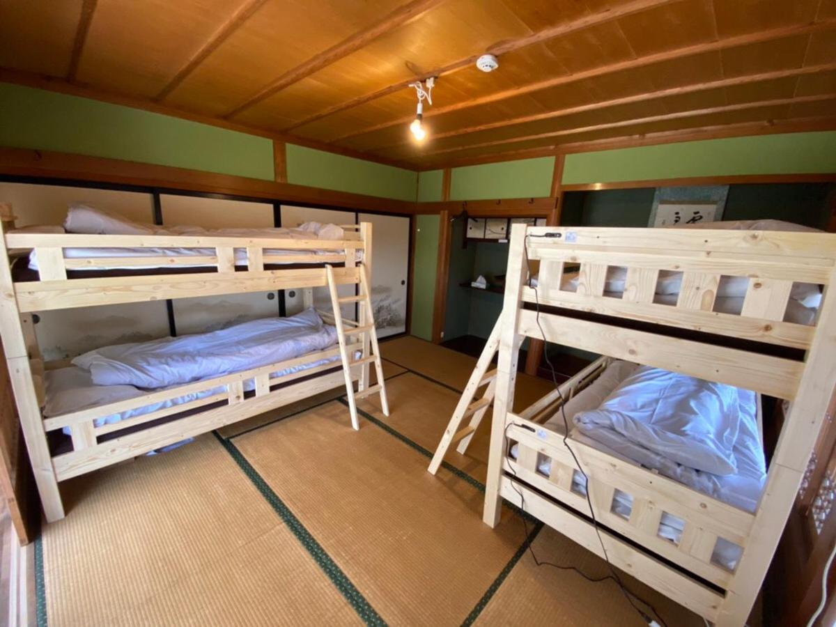 四国旅行のhub拠点 古民家ゲストハウス Heso Camp Miyoshi  Exterior foto